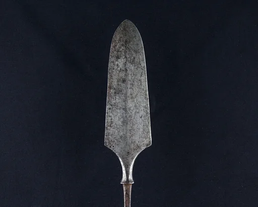 Arrowhead (<i>Yanone</i>)