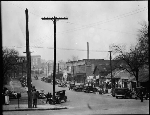 [Street Scene, Milledgeville, Georgia]