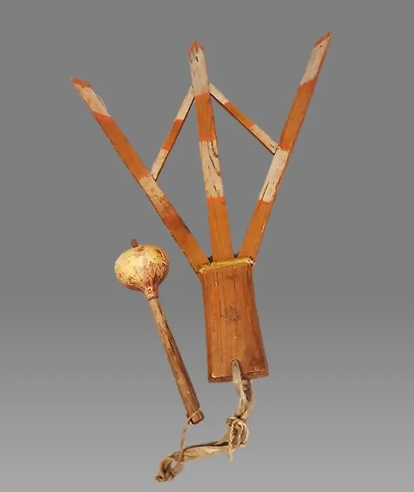 Trident (palmas) and Rattle — Unknown
