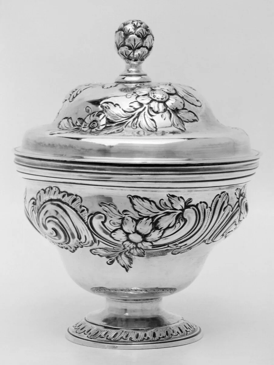 Sugar bowl with cover — Unknown