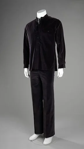 Leisure suit