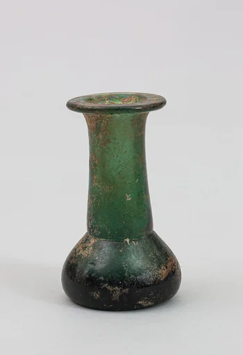 Glass perfume bottle