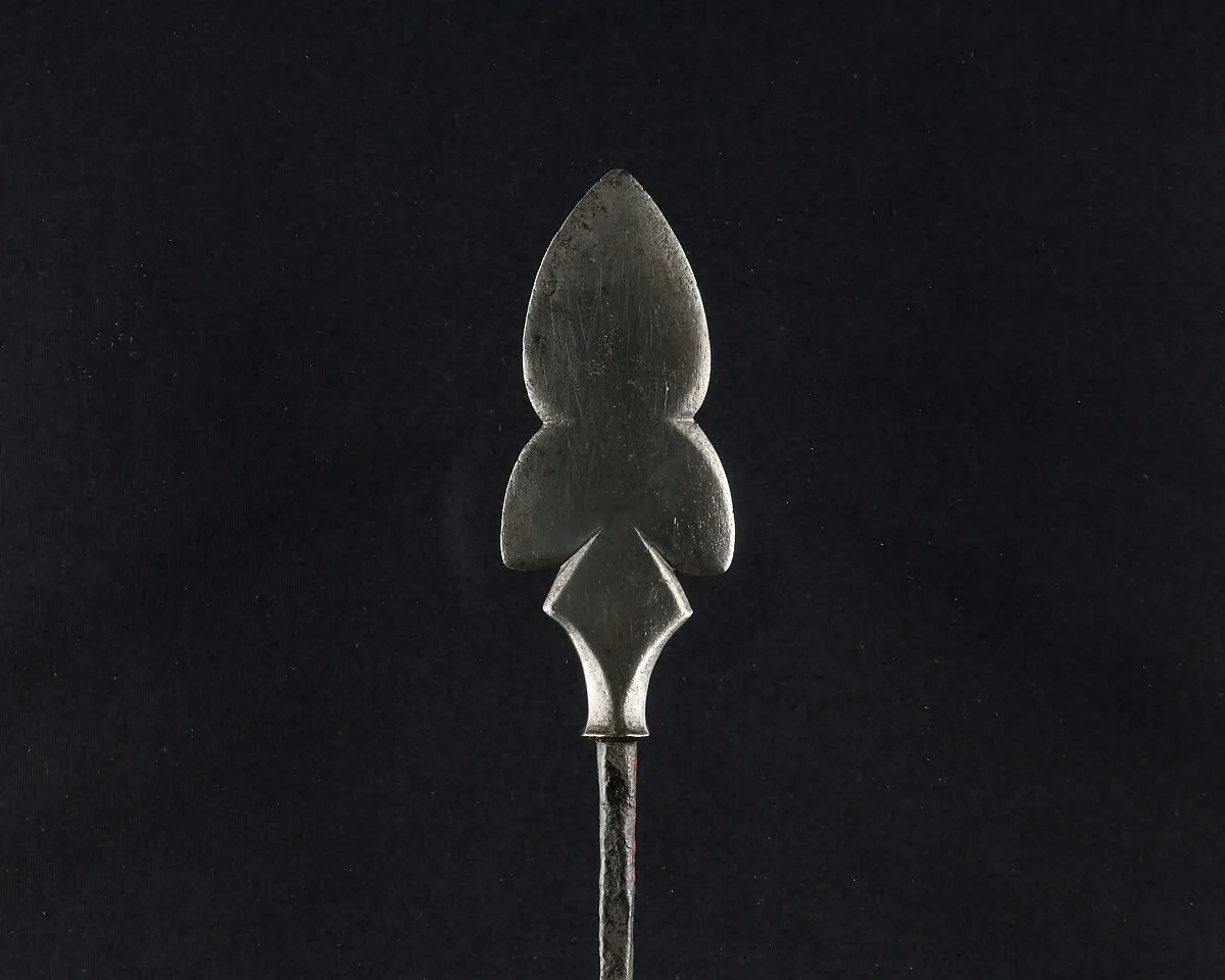 Arrowhead (<i>Yanone</i>) — Unknown