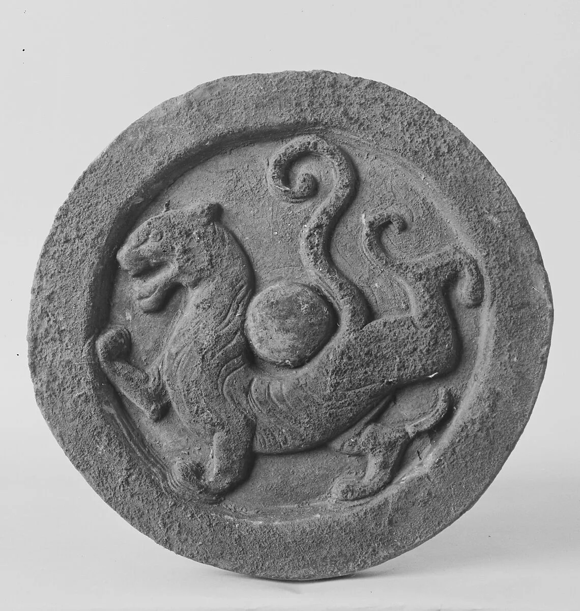 西漢 四神陶瓦當―白虎|Roof tile end with tiger — Unknown