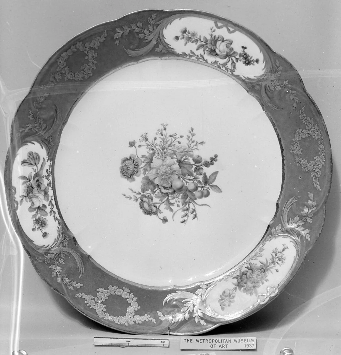 Plate (part of a service) — Sèvres Manufactory|Jacques-François-Louis de Laroche|Pierre-Jean-Baptiste Vandé
