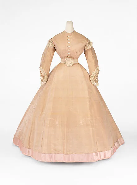 Evening dress — Mme. Olympe