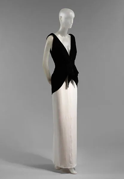 Evening dress — Yves Saint Laurent|Yves Saint Laurent