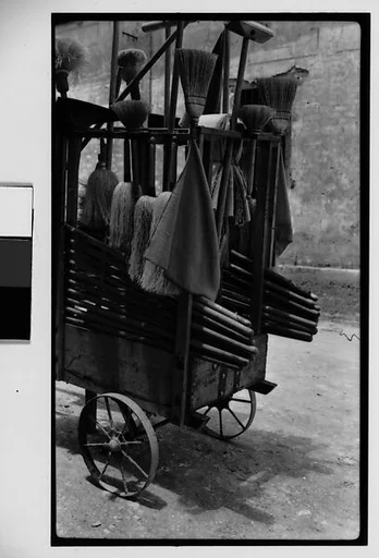 [Broom Vendor's Cart, Havana]