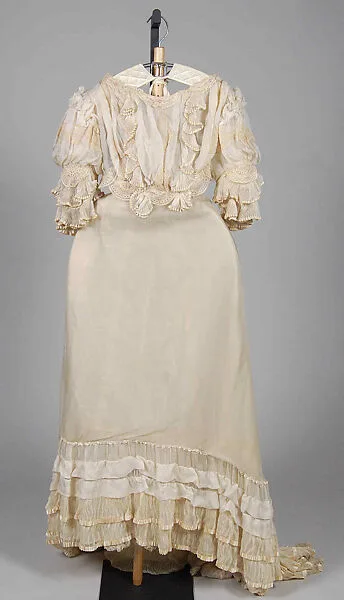Evening dress — Jacques Doucet