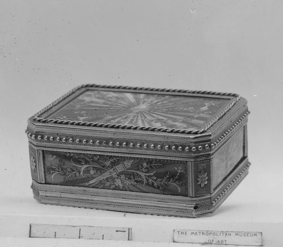 Patch box — Jean Nicolas Pique