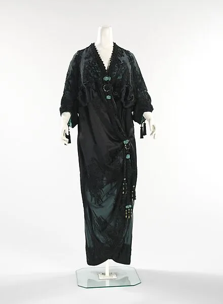 Evening coat — Weeks