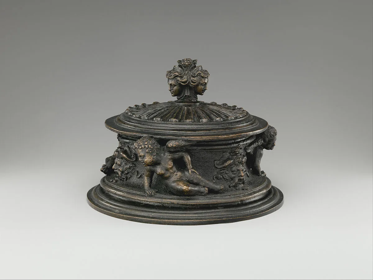 Cylindrical container with cover — Unknown