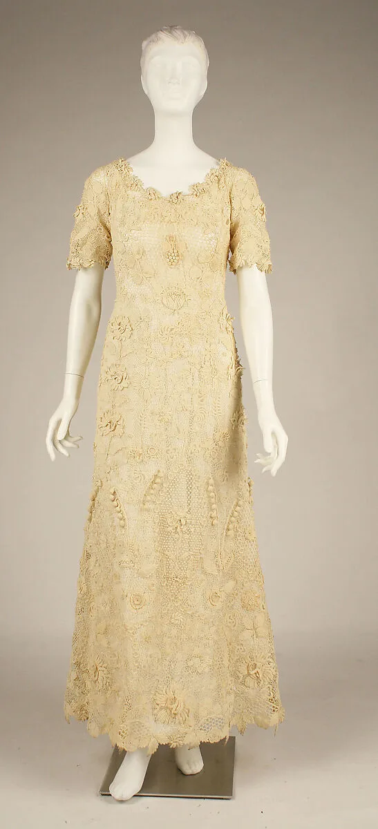 Afternoon dress — Unknown