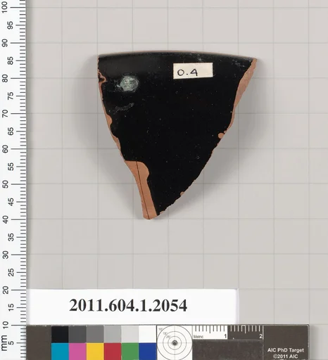 Terracotta rim fragment of a kylix (drinking cup)
