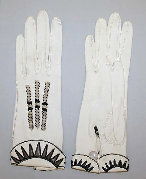 Gloves — Unknown