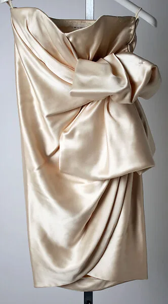 Evening dress — Yves Saint Laurent|Yves Saint Laurent