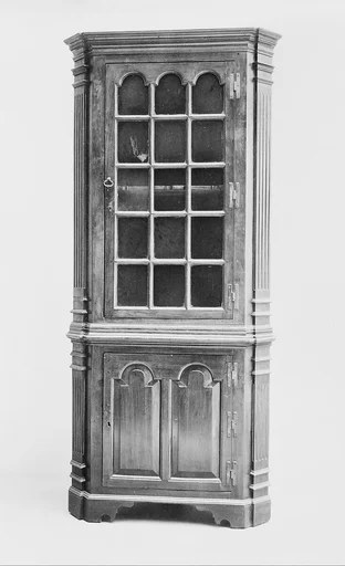 Corner Cupboard