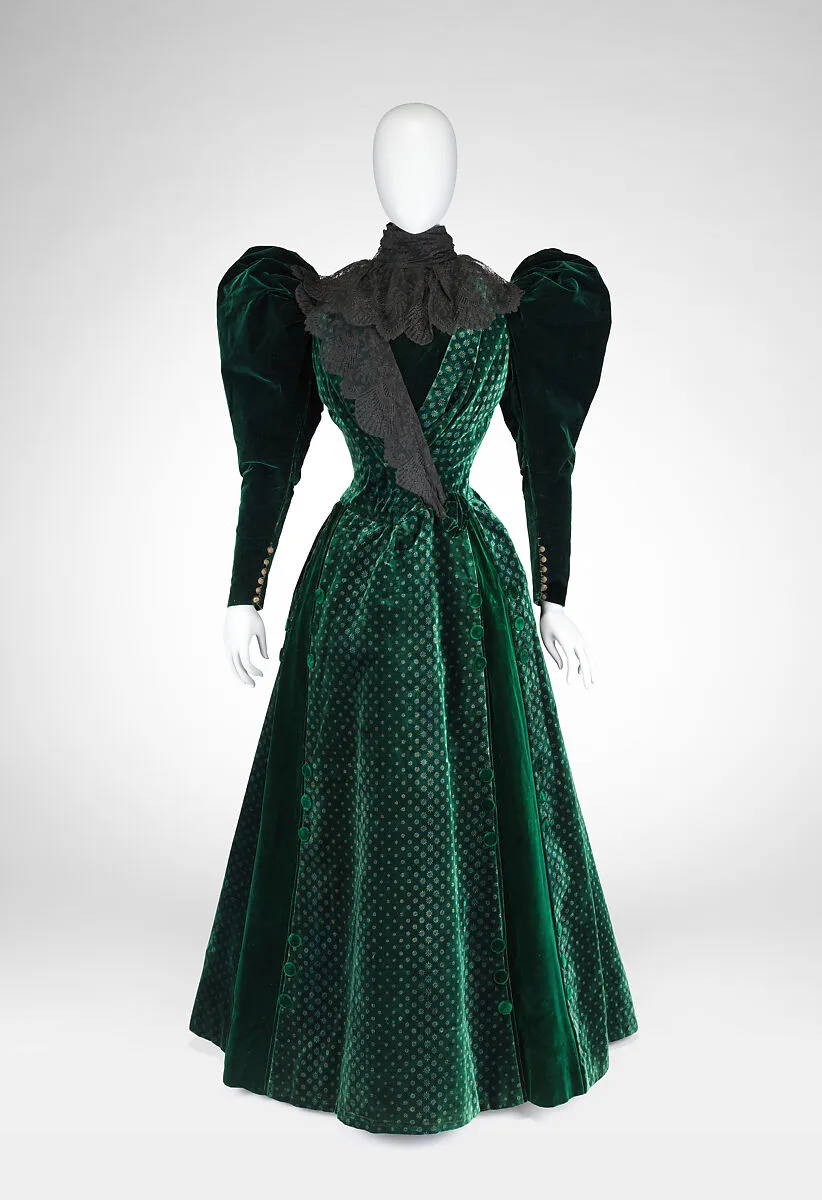 Walking dress — Madeleine Laferrière