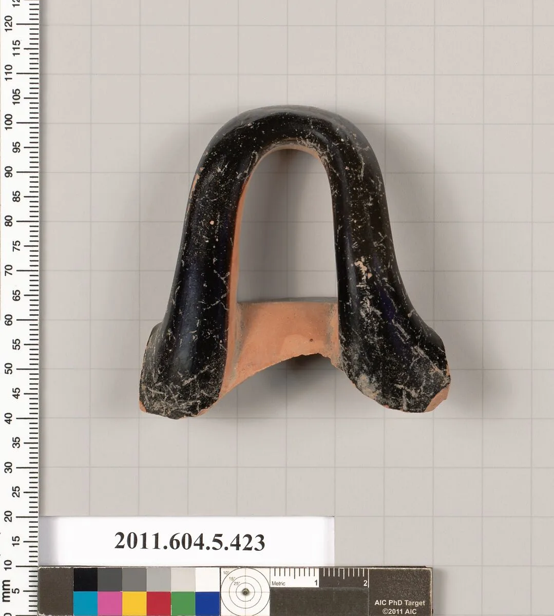 Terracotta rim fragment of a kylix (drinking cup) — Unknown