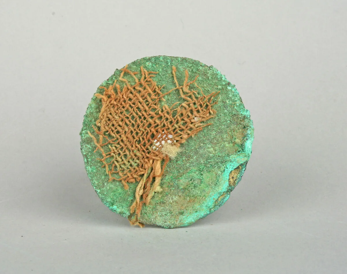 Round Plaque — Unknown