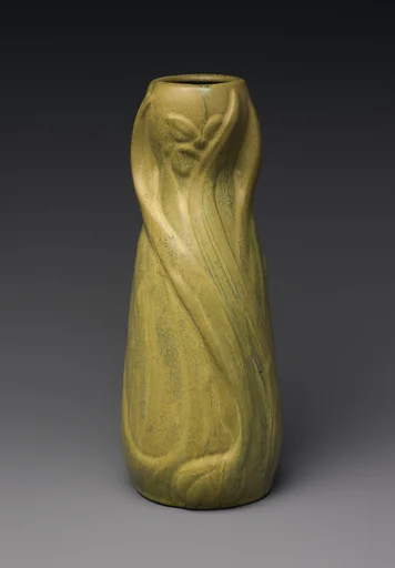 Vase with daffodils