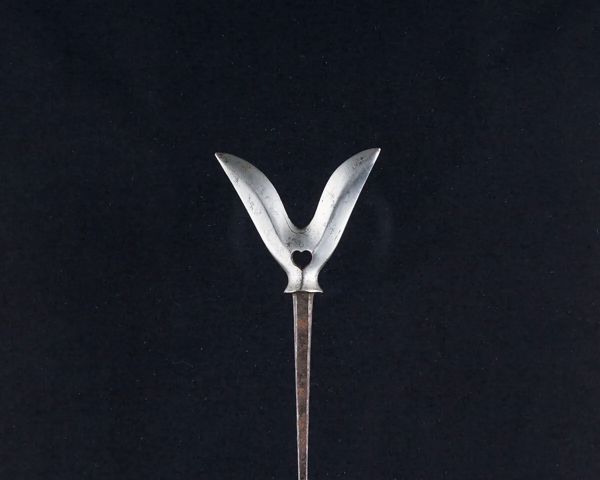 Arrowhead (<i>Yanone</i>) — Unknown
