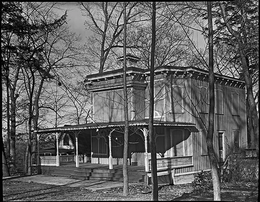 [Folk Victorian Cottage at Ossining Camp Woods, New York]