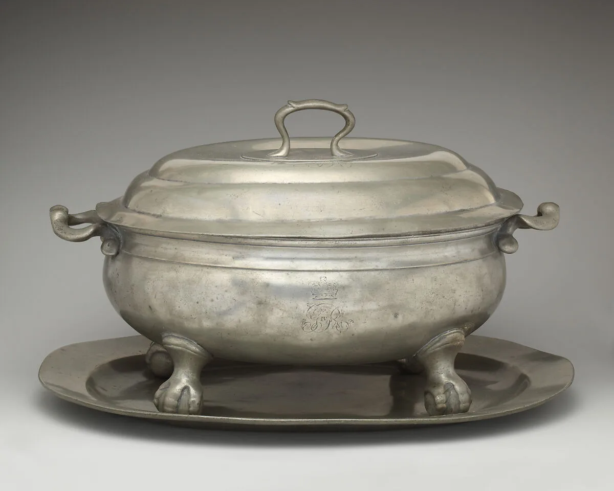 Tureen with cover and tray — Thomas Alderson