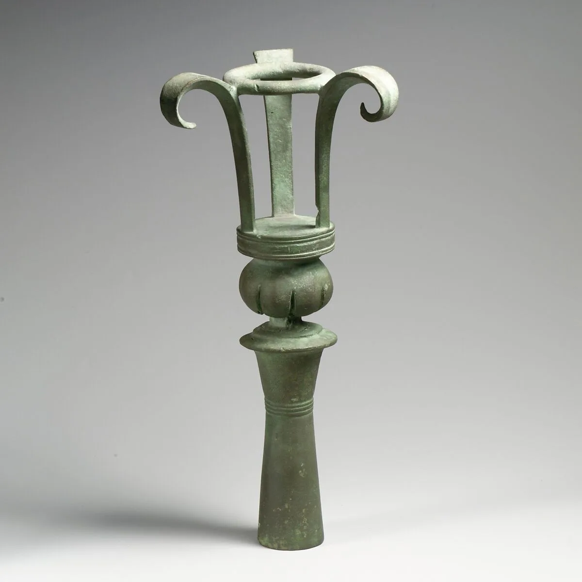 Bronze lampstand — Unknown