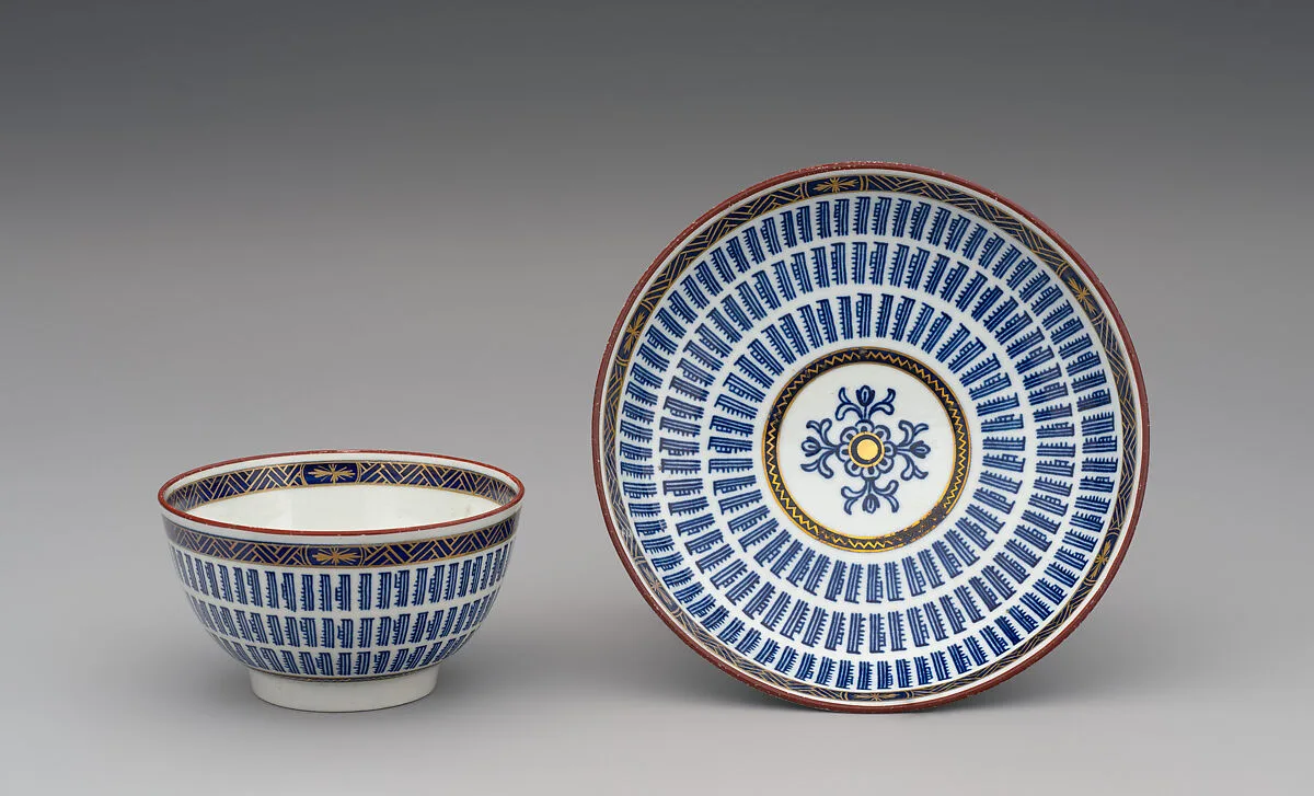 Cup and saucer — Worcester factory|Caughley Factory