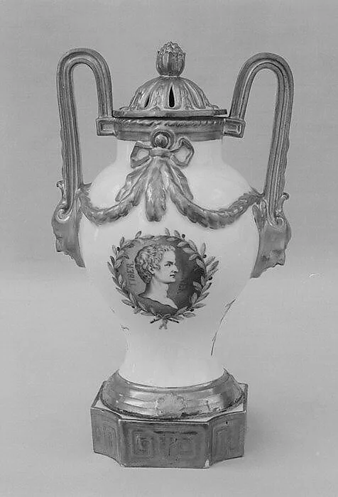 Vase (part of a garniture) — Fürstenberg Porcelain Manufactory