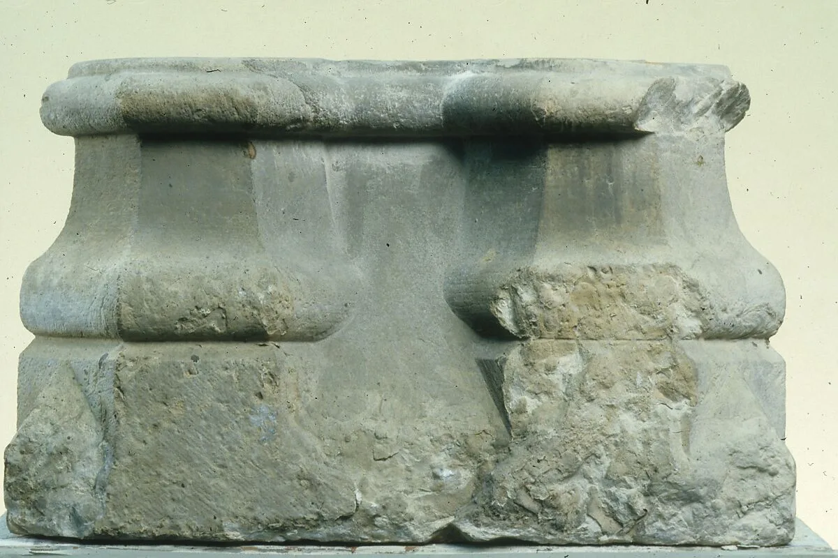 Double Column Base — Unknown