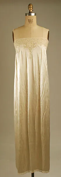 Nightgown — Unknown
