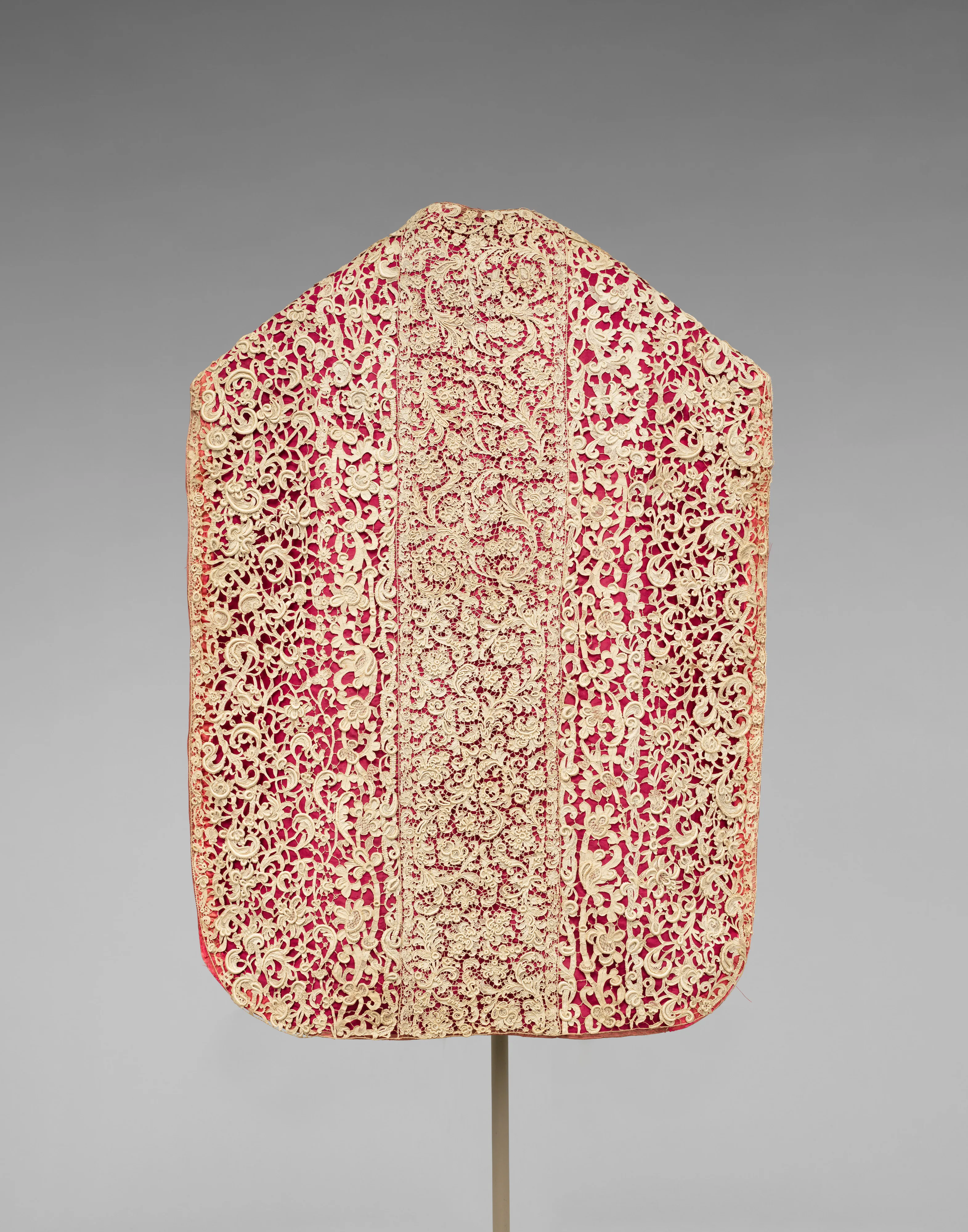 Chasuble of needle lace — Unknown