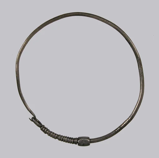Earring