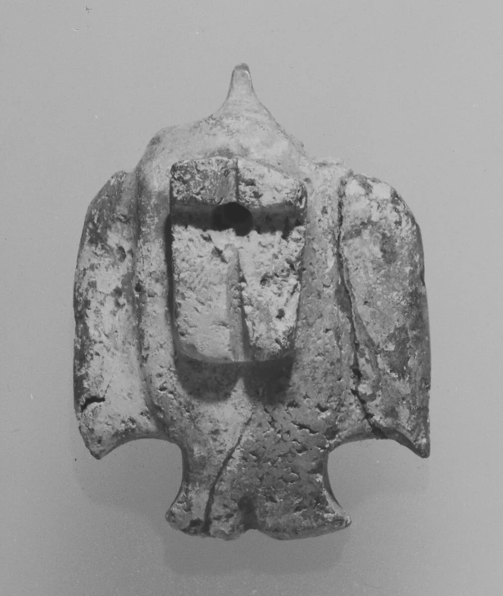 商至西周 玉鸟|Plaque in the shape of a bird — Unknown