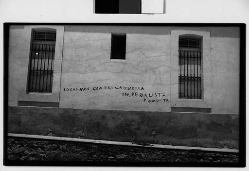 [Wall Writing, Havana: "Luche Mos Contra La Guerra // Imperialista // P. Comunista"]