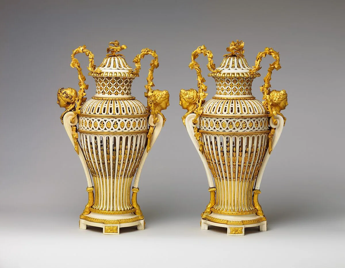 Vase with cover (Vase en ivoire) (one of a pair) — Unknown