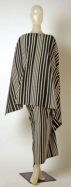 Evening stole — Madame Grès (Germaine Émilie Krebs)
