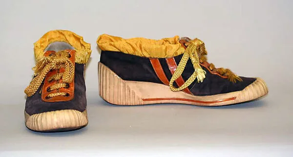 Sneakers — Charles Jourdan|House of Charles Jourdan