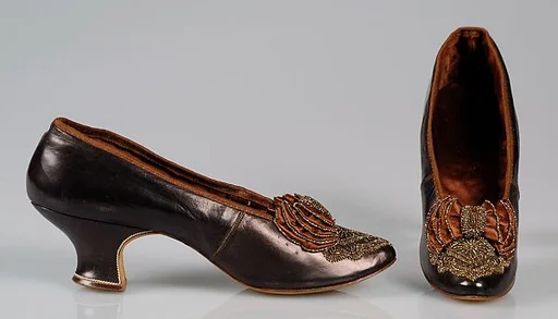 Evening pumps