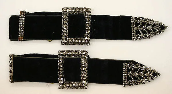 Wristlets — Unknown