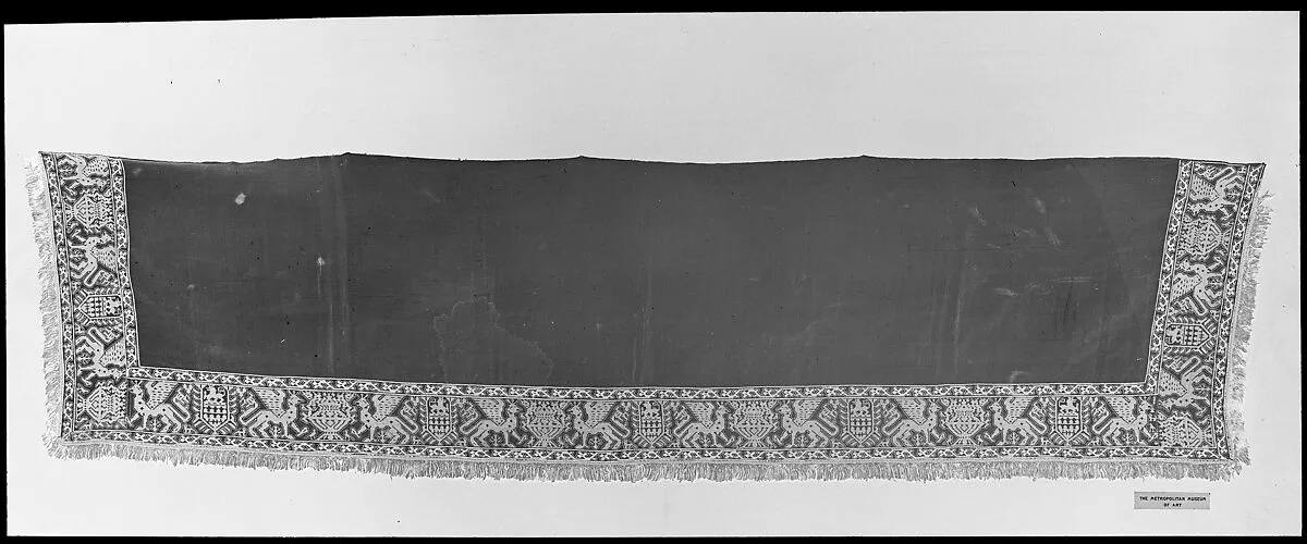 Valance or frontal — Unknown