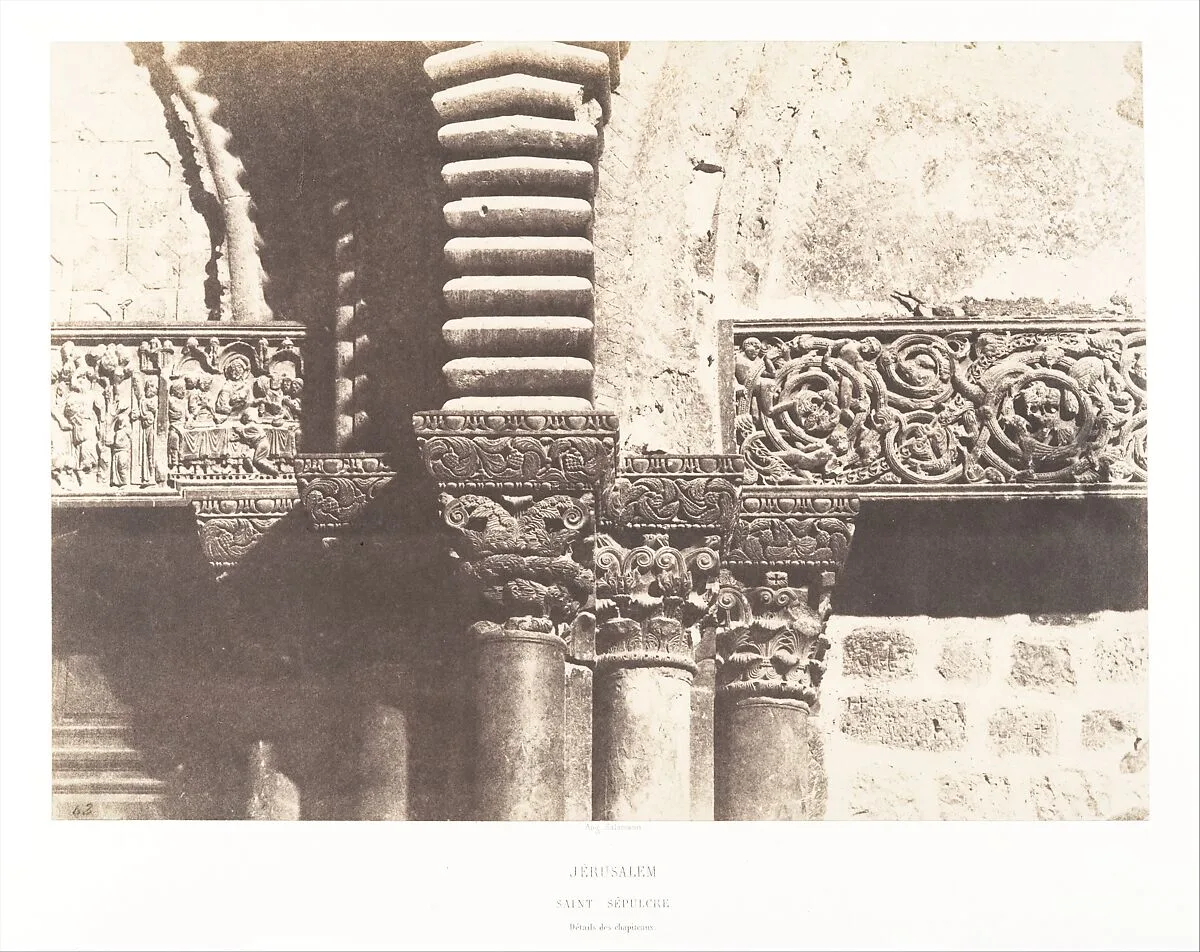 Jérusalem, Saint Sépulcre, détails des chapiteaux — Imprimerie photographique de Blanquart-Évrard, à Lille|Auguste Salzmann