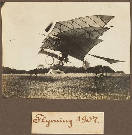 Flyvring 1907.
