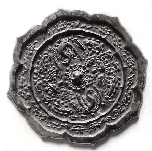 唐 雙鵉花草紋銅鏡|Mirror with paired birds and flowers
