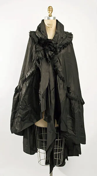 Evening cape — Chéruit|Louise Cheruit