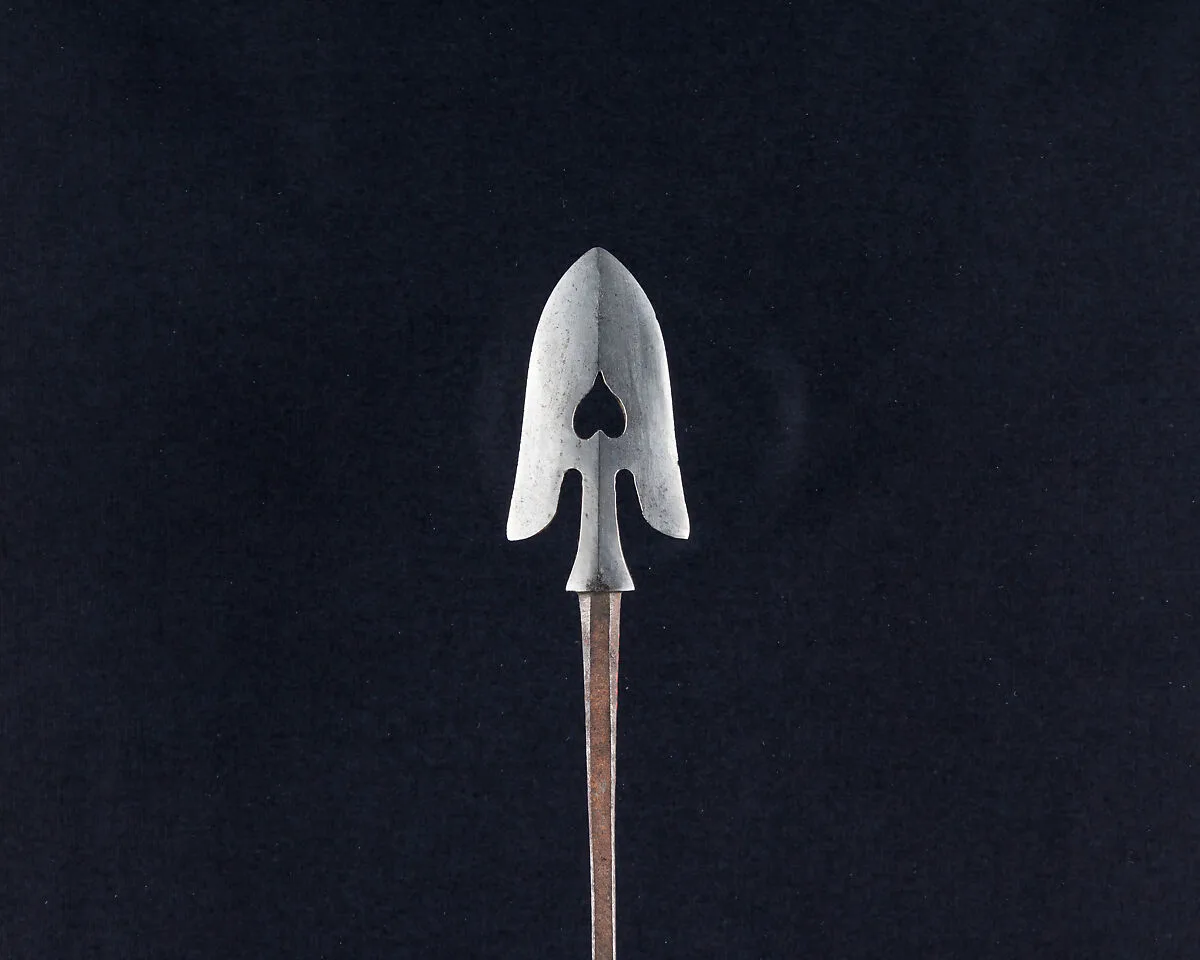 Arrowhead (<i>Yanone</i>) — Unknown