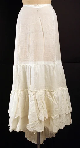 Underskirt