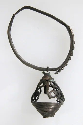 Earring